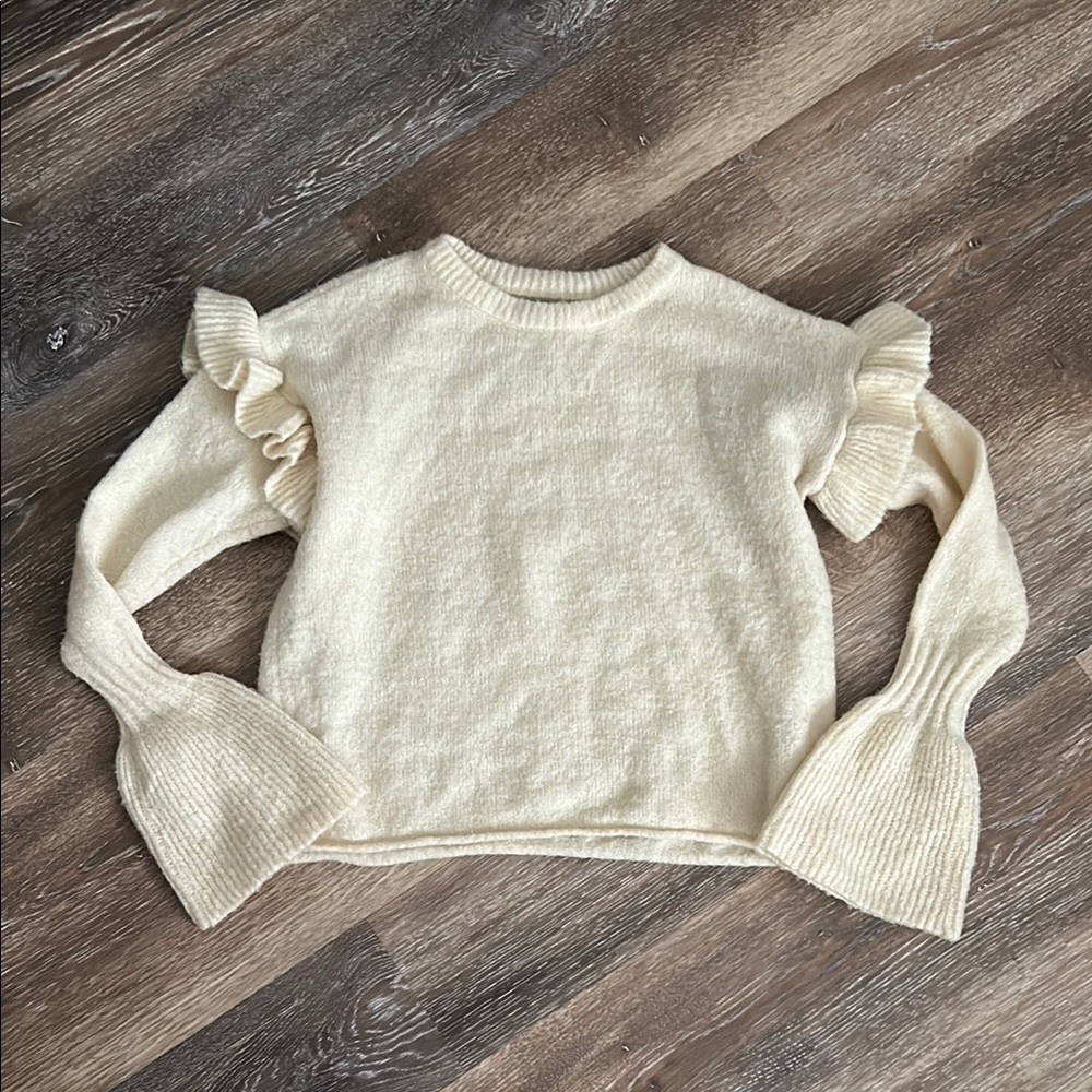 Romeo & Juliet Couture Ivory Ruffle Sleeve Sweater